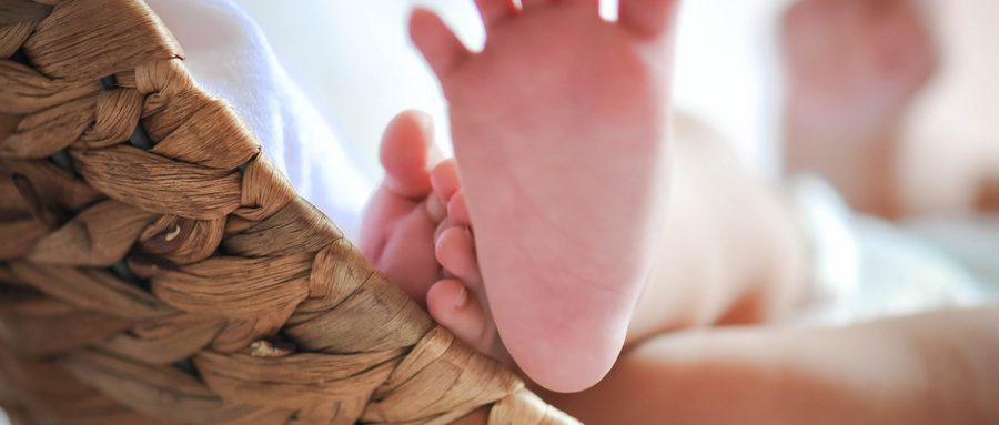 先天性白內(nèi)障